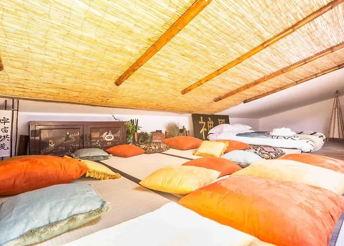 Golden Pagoda -new Luxurious *
